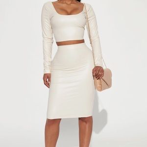 Long sleeve skirt set